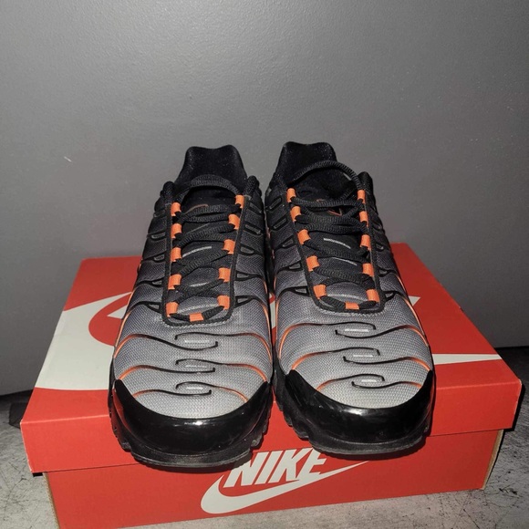 Selling tn air max Dracula 2021 - Picture 2 of 6